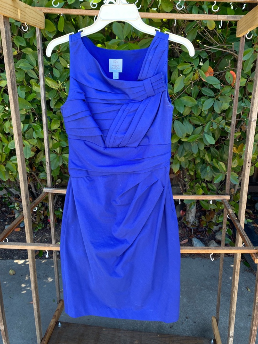 Sleeveless Pleated Midi Dress in Cobalt Blue size 2/4, small